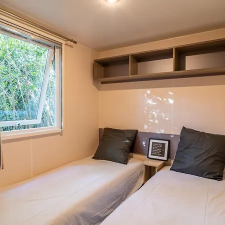 Camping Maeva Respire Ecolodge L'etoile D'argens 5* Fréjus