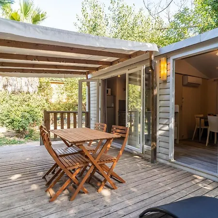 Campsite Camping Maeva Respire Ecolodge L'etoile D'argens Frejus