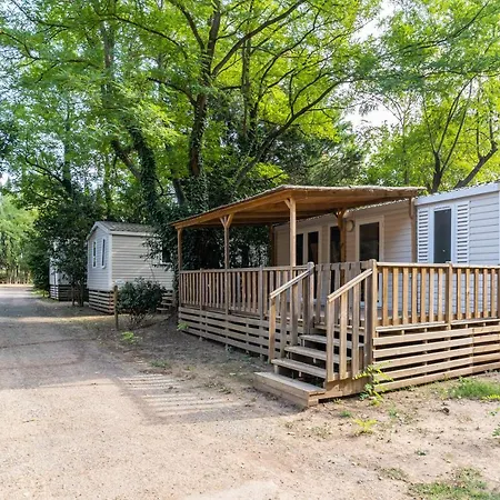 Camping Maeva Respire Ecolodge L'etoile D'argens Campsite