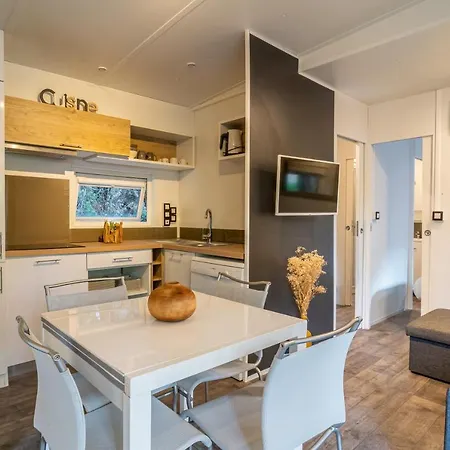 Campsite Camping Maeva Respire Ecolodge L'etoile D'argens